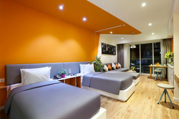 GRAND DELUXE CLUB ROOM  MOUNTAIN VIEW 